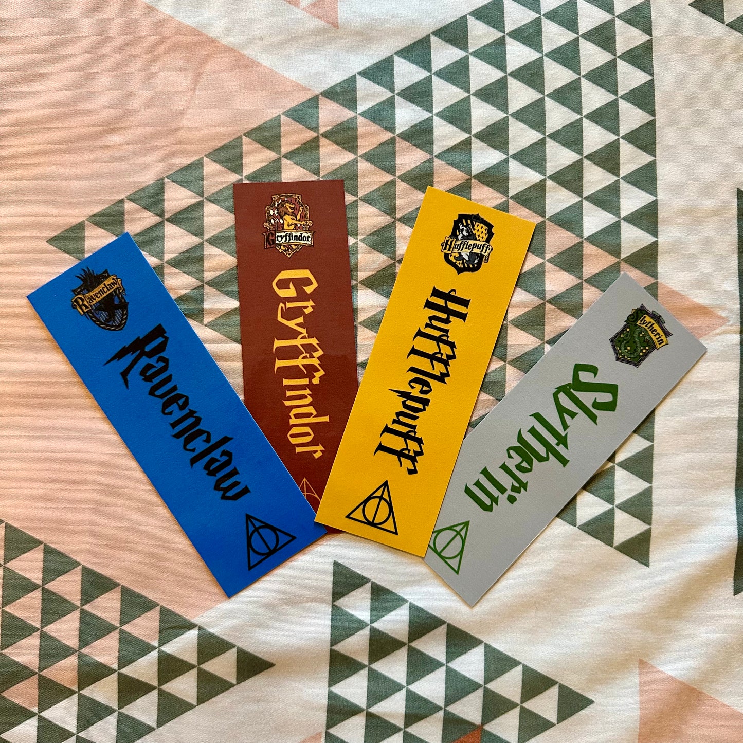 Harry Potter Hogwarts House Inspired Bookmarks. Gryffindor Hufflepuff Slytherin Ravenclaw.